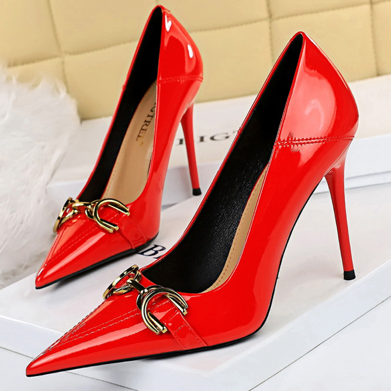 Luxury Women Pumps Metal Belt  - огляд і ціна Leather Classic Strap