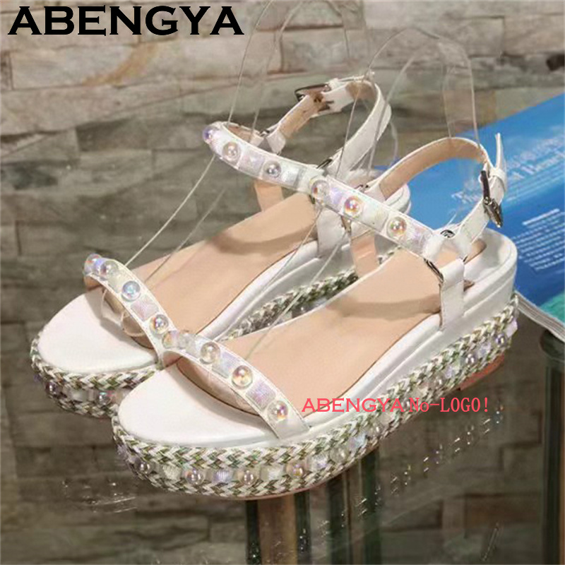 Classic Fashion Thick Sole Pla - огляд і ціна Leather Classic Strap